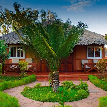 Edena Kely Hotel Mahajanga Kültér fotó