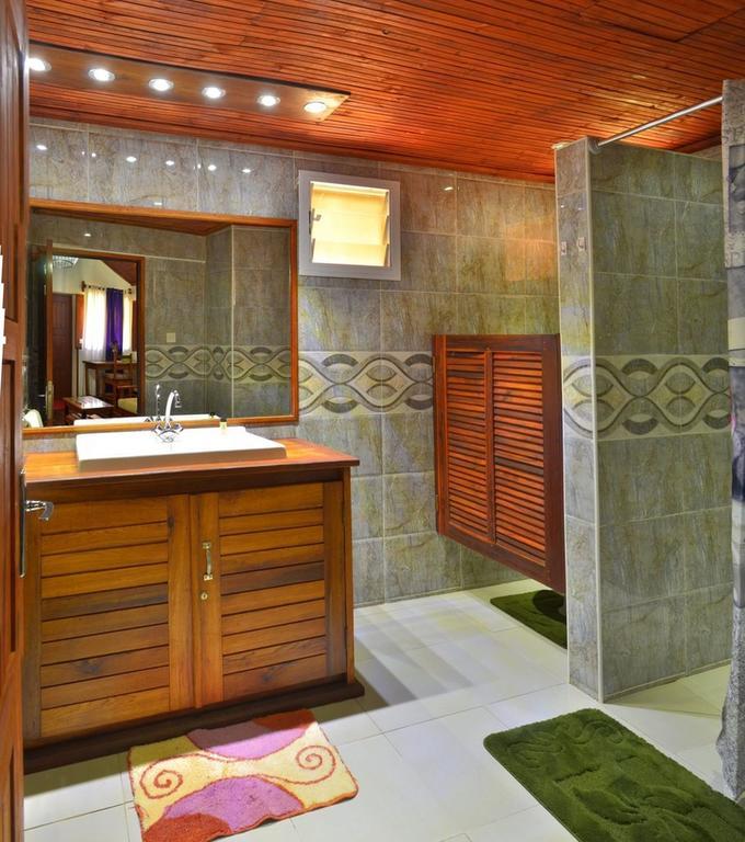 Edena Kely Hotel Mahajanga Kültér fotó