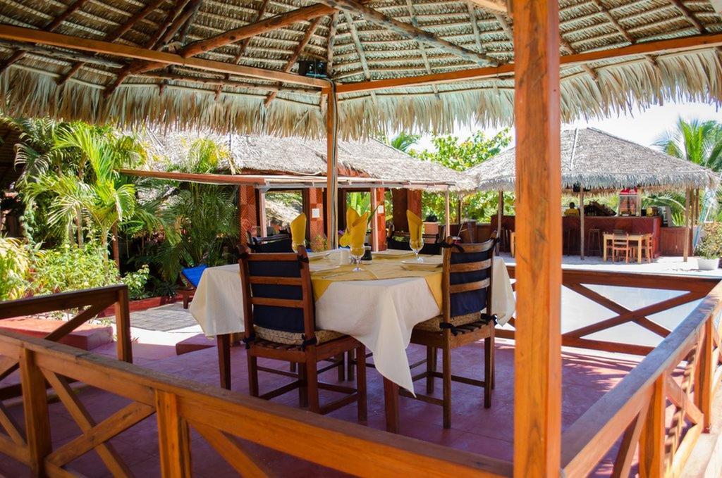 Edena Kely Hotel Mahajanga Kültér fotó