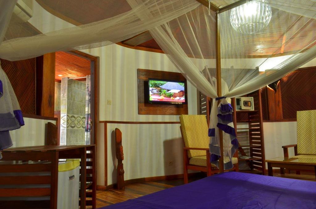 Edena Kely Hotel Mahajanga Kültér fotó
