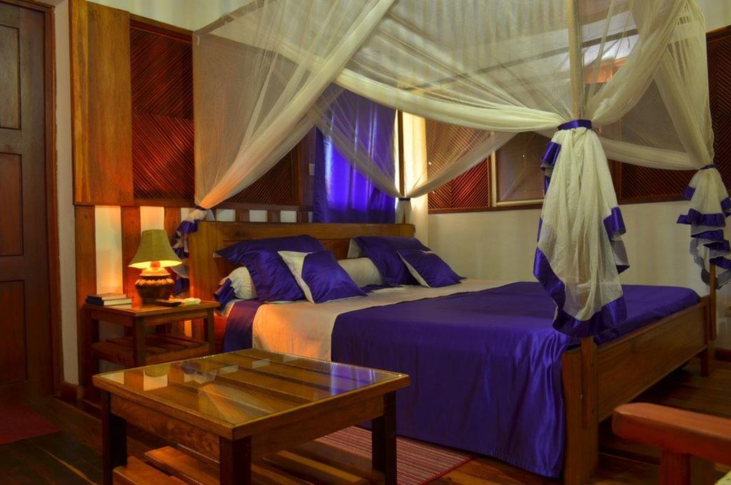 Edena Kely Hotel Mahajanga Kültér fotó