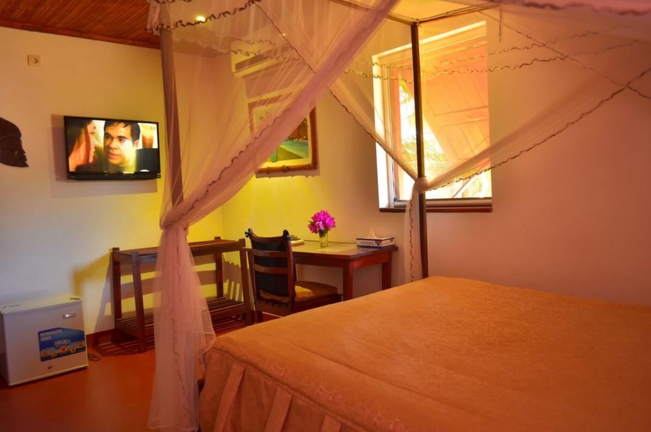 Edena Kely Hotel Mahajanga Kültér fotó